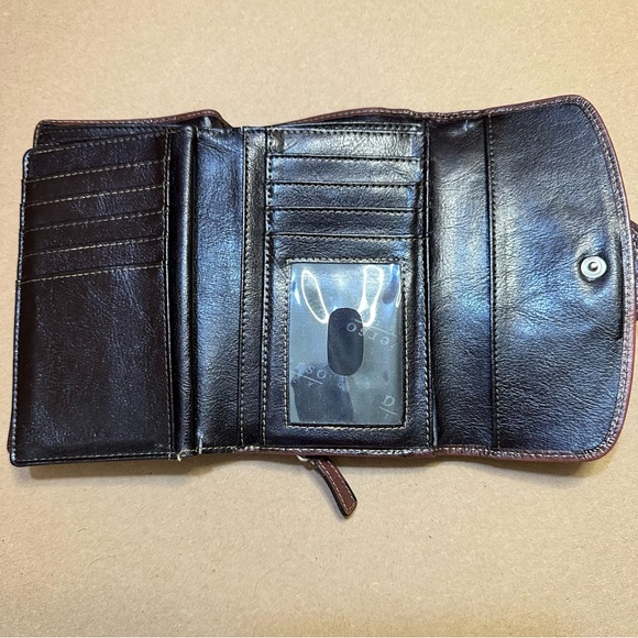 Leather wallet - Picture 3 of 7